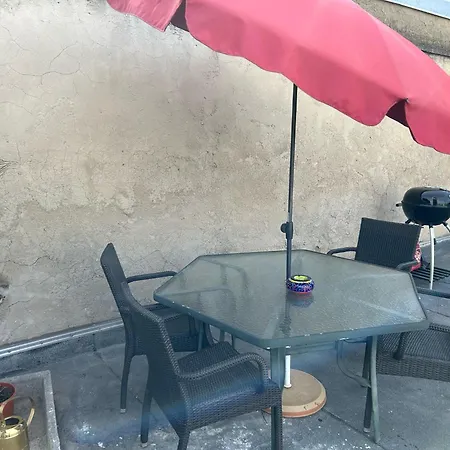 Apartment Mit Terrasse *